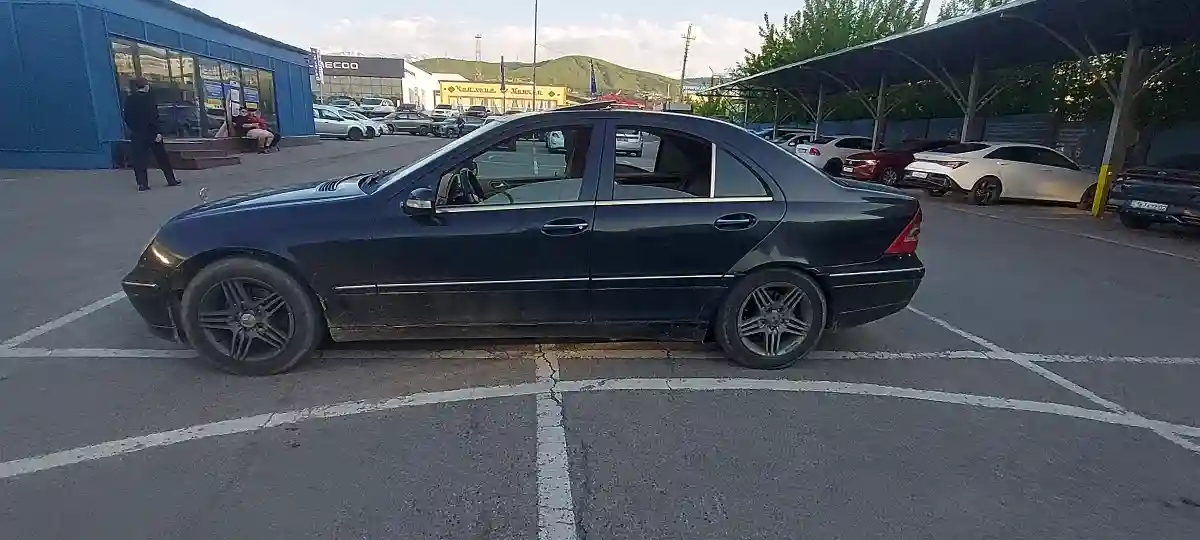 Mercedes-Benz C-Класс 2002 года за 1 650 000 тг. в Алматы