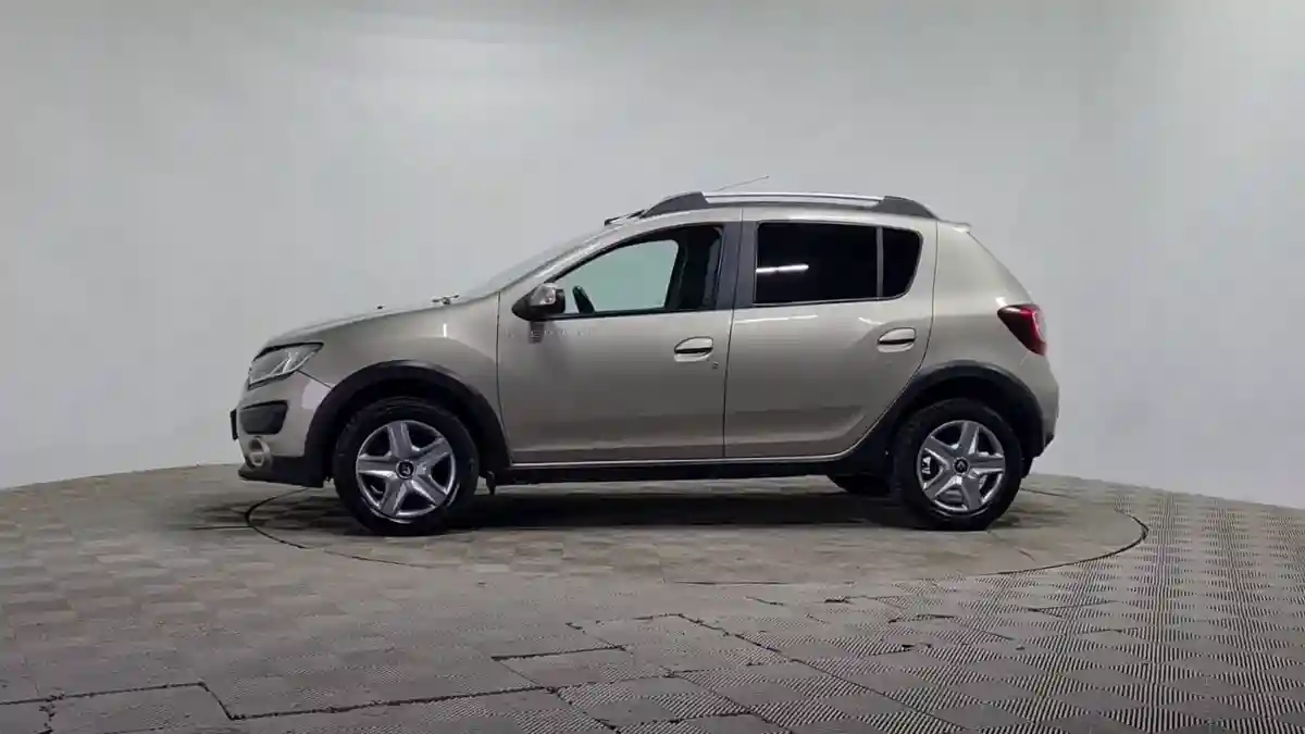 Renault Sandero 2016 года за 4 090 000 тг. в Алматы