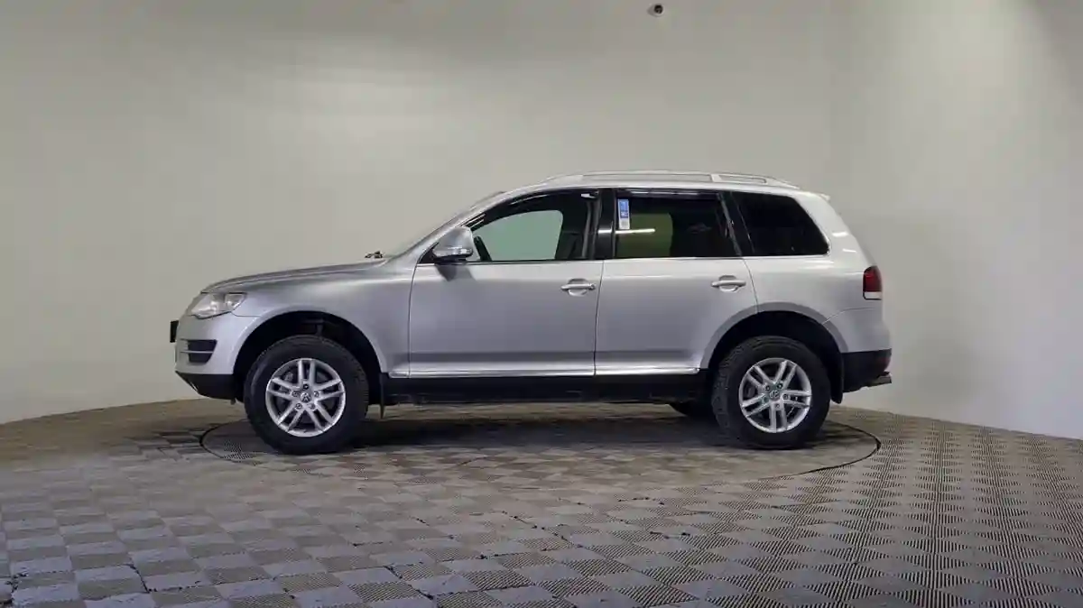 Volkswagen Touareg 2008 года за 6 490 000 тг. в Алматы