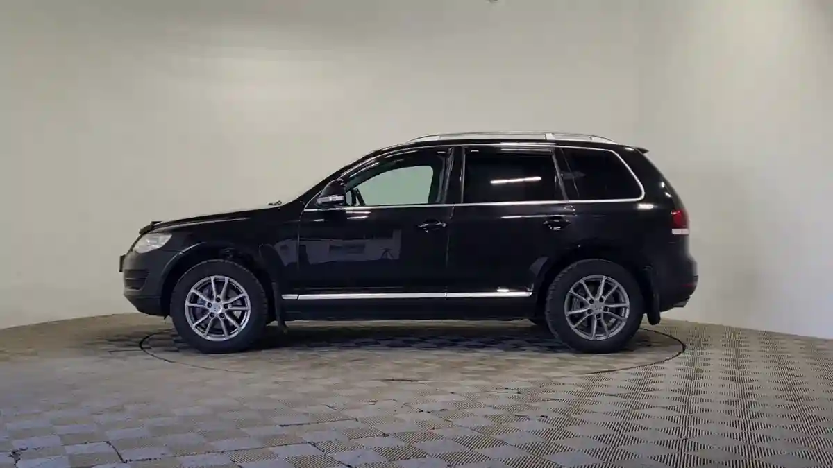 Volkswagen Touareg 2009 года за 8 600 000 тг. в Алматы