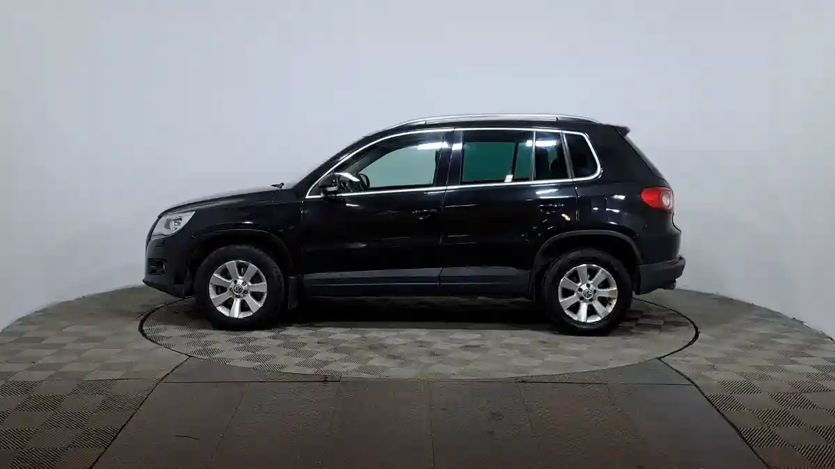 Volkswagen Tiguan 2011 года за 5 250 000 тг. в Астана