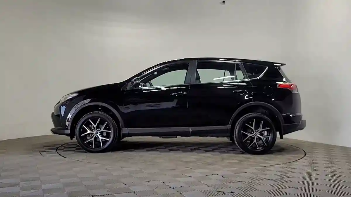 Toyota RAV4 2019 года за 11 800 000 тг. в Алматы