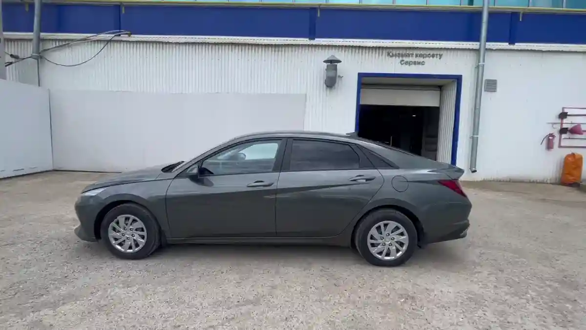 Hyundai Elantra 2022 года за 7 600 000 тг. в Уральск