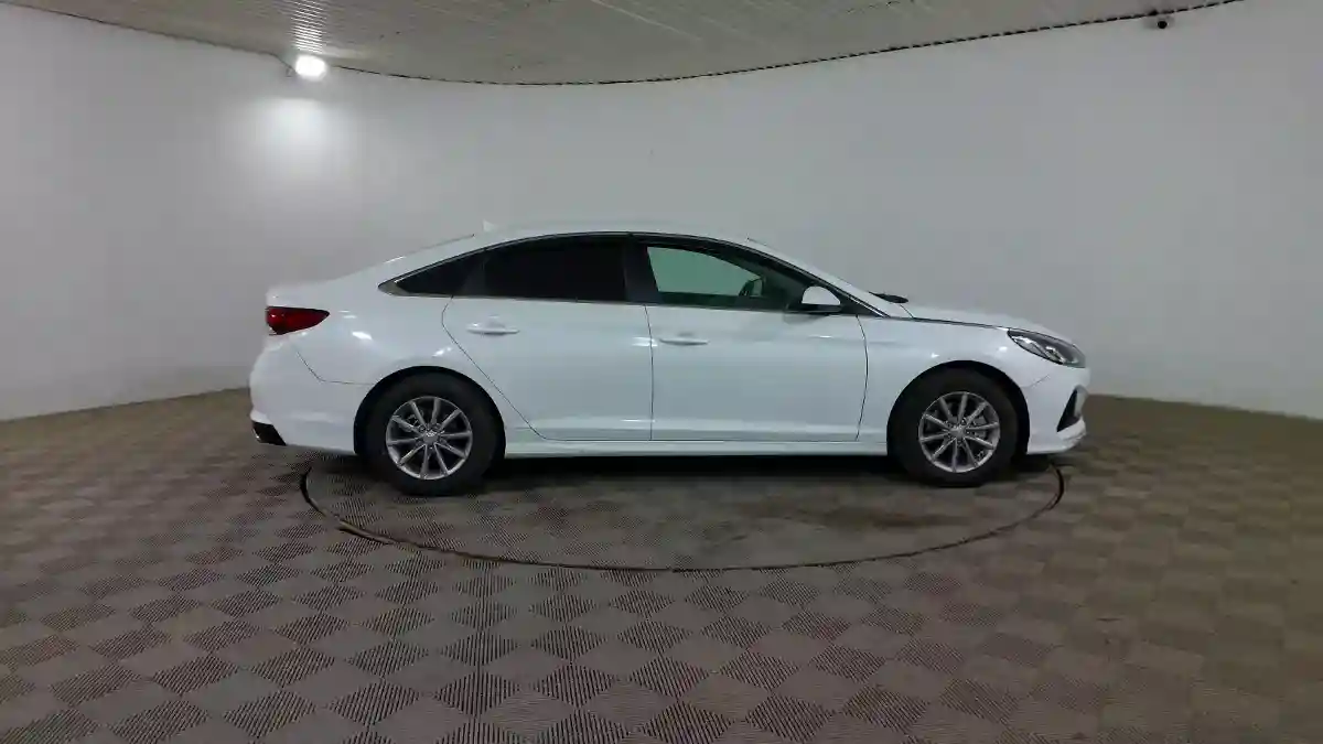 Hyundai Sonata 2017 года за 7 290 000 тг. в Шымкент