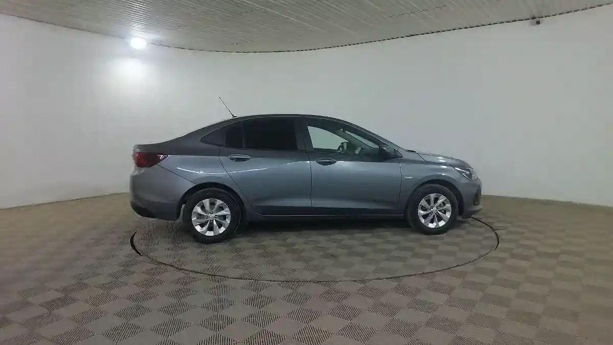 Chevrolet Onix 2023 года за 5 440 000 тг. в Шымкент