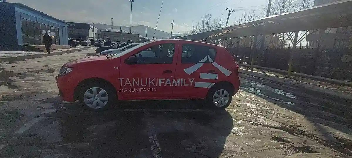 Renault Sandero 2018 года за 2 890 000 тг. в Алматы