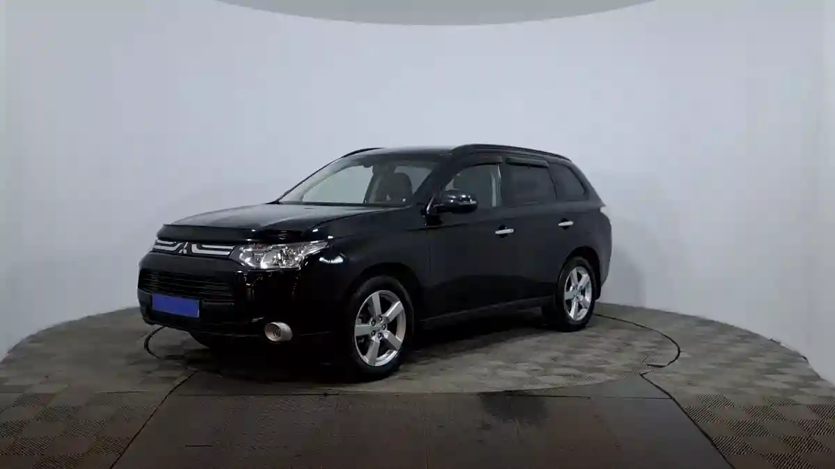Mitsubishi Outlander 2013 года за 6 590 000 тг. в Астана