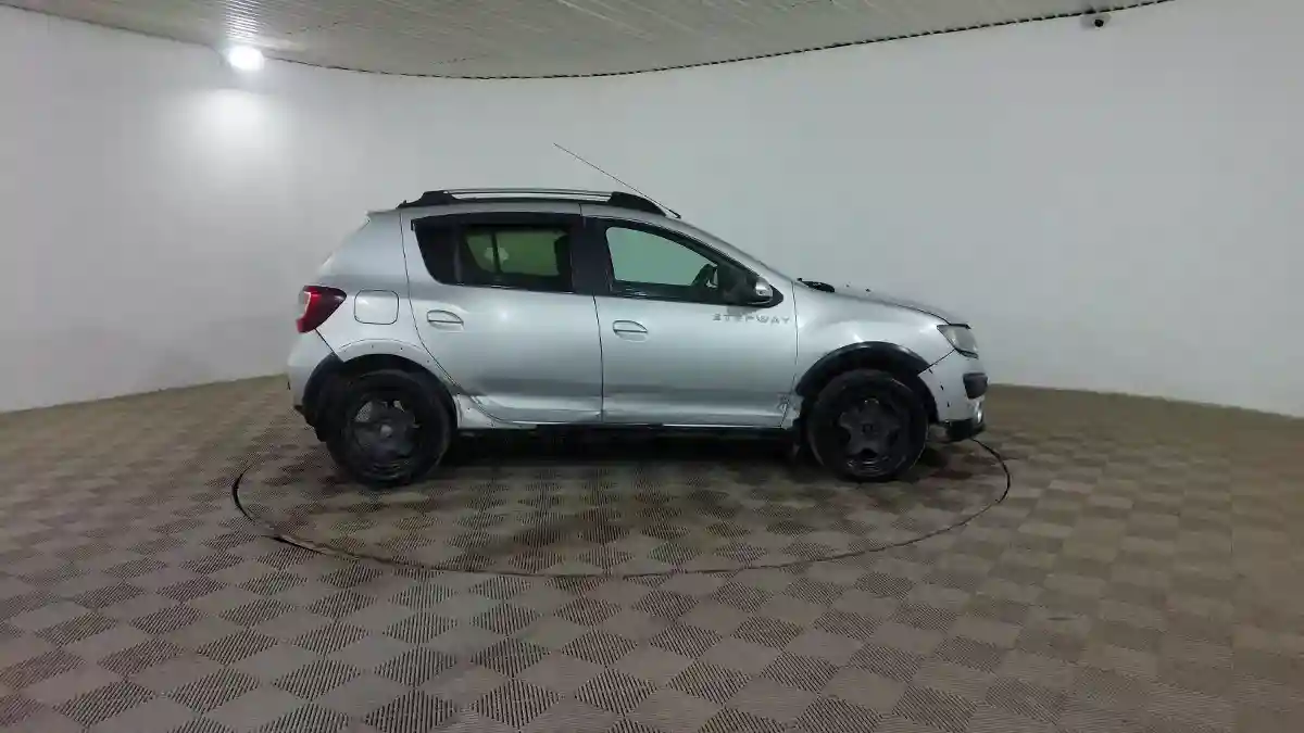 Renault Sandero 2016 года за 1 890 000 тг. в Шымкент