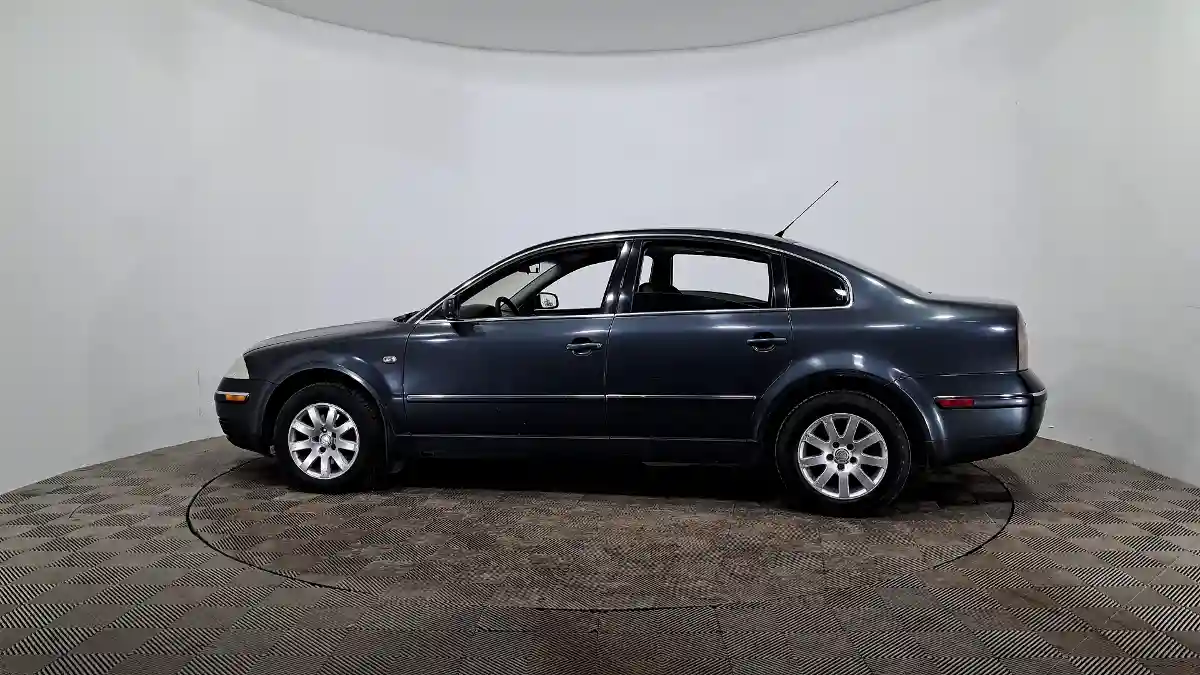 Volkswagen Passat 2002 года за 1 990 000 тг. в Астана