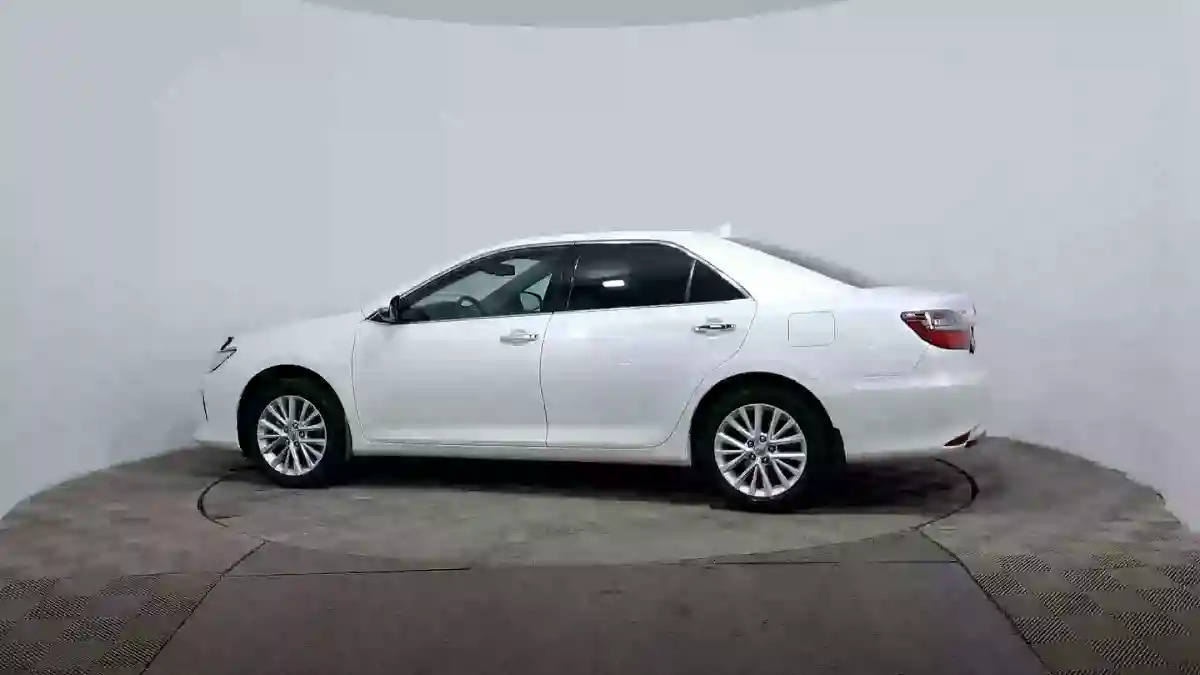 Toyota Camry 2014 года за 11 350 000 тг. в Астана