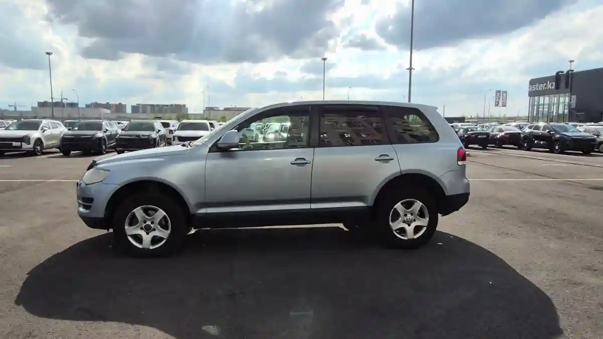 Volkswagen Touareg 2008 года за 4 290 000 тг. в Алматы