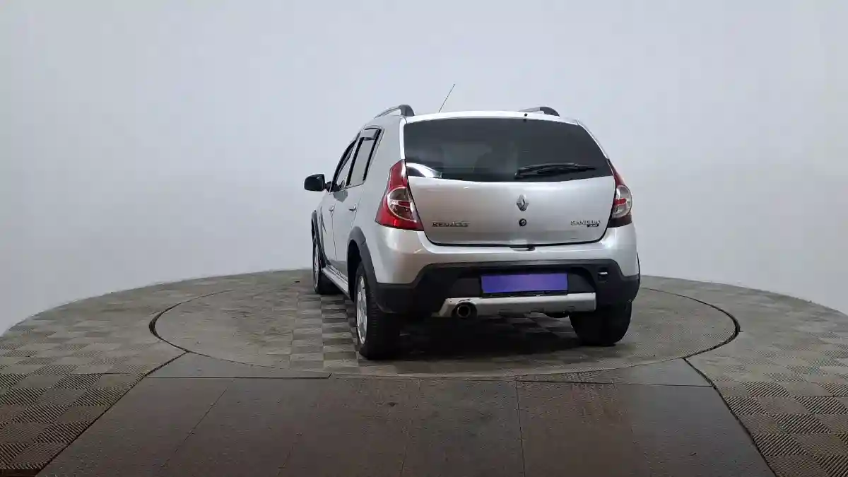 Renault Sandero 2014 года за 2 990 000 тг. в Астана
