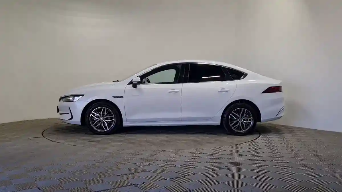 BYD Qin 2024 года за 5 890 000 тг. в Алматы