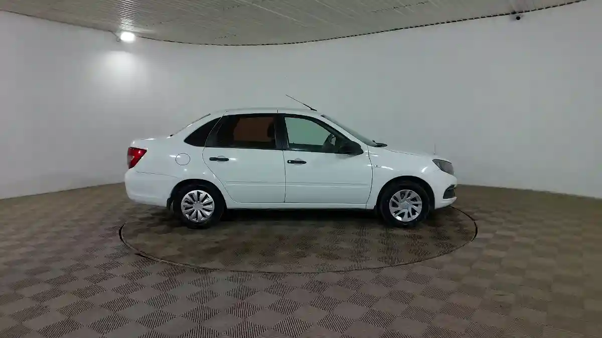 LADA (ВАЗ) Granta 2018 года за 2 450 000 тг. в Шымкент