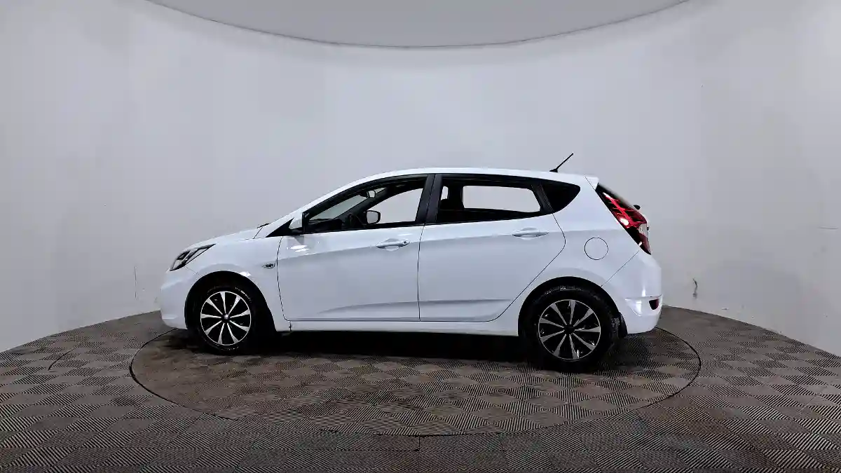 Hyundai Solaris 2013 года за 4 590 000 тг. в Астана