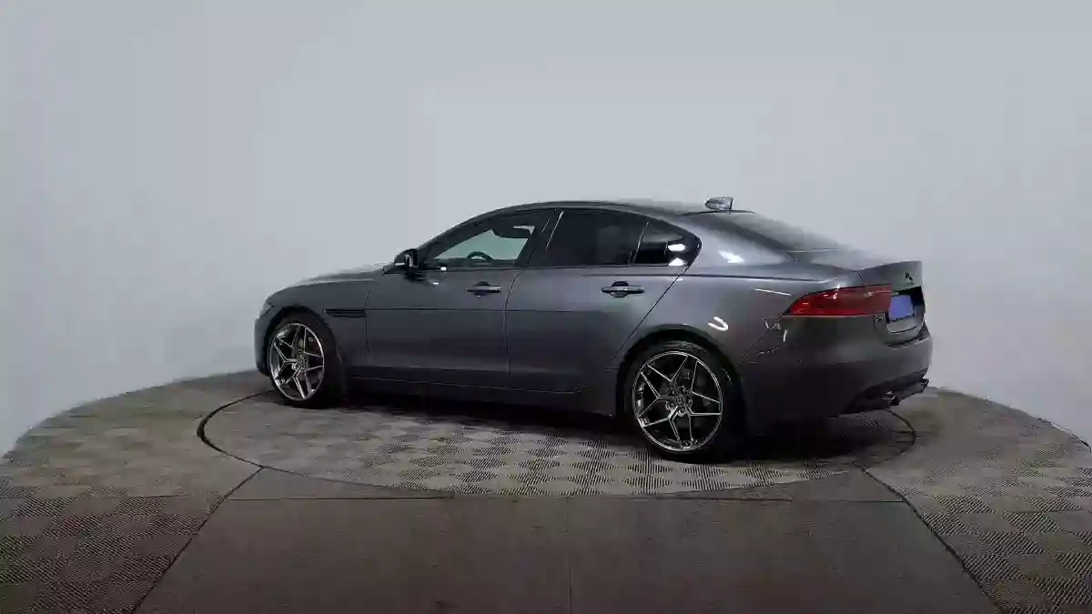Jaguar XE 2018 года за 9 290 000 тг. в Астана