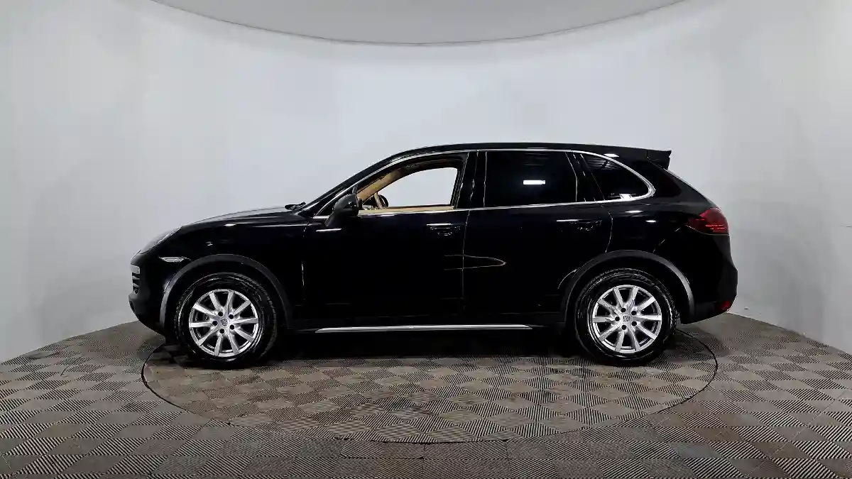 Porsche Cayenne 2012 года за 13 890 000 тг. в Астана
