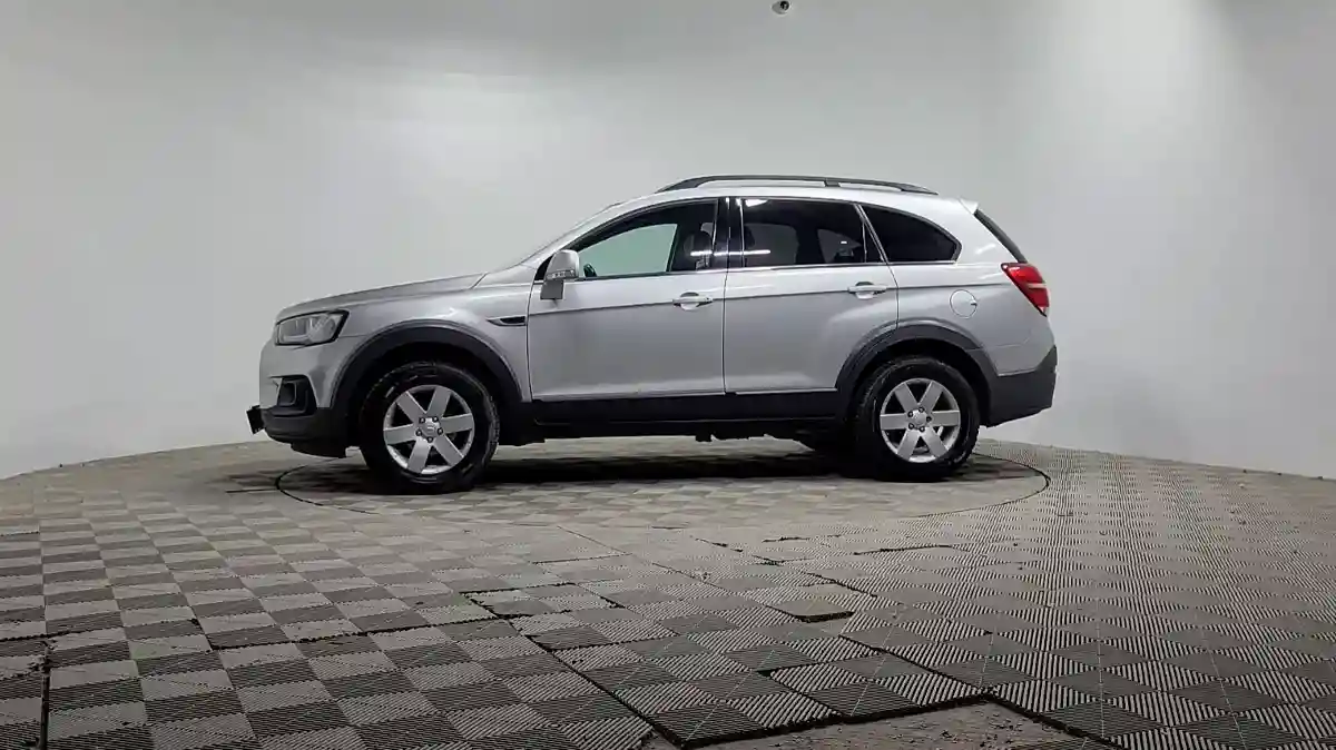 Chevrolet Captiva 2018 года за 7 250 000 тг. в Алматы