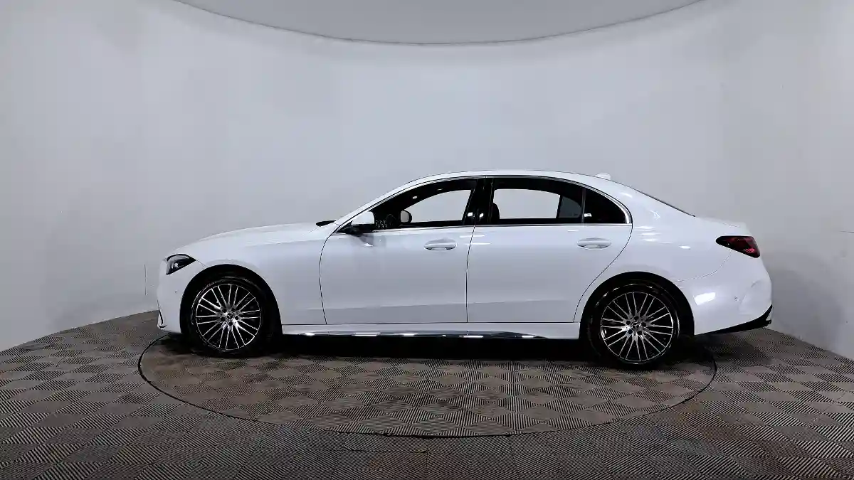 Mercedes-Benz C-Класс 2023 года за 20 590 000 тг. в Астана