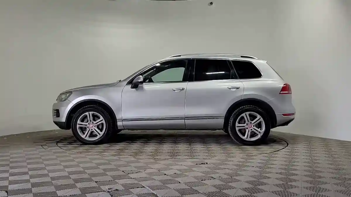 Volkswagen Touareg 2010 года за 8 800 000 тг. в Алматы