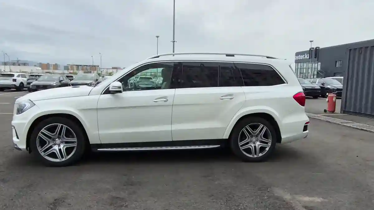 Mercedes-Benz GL-Класс 2013 года за 17 270 000 тг. в Алматы