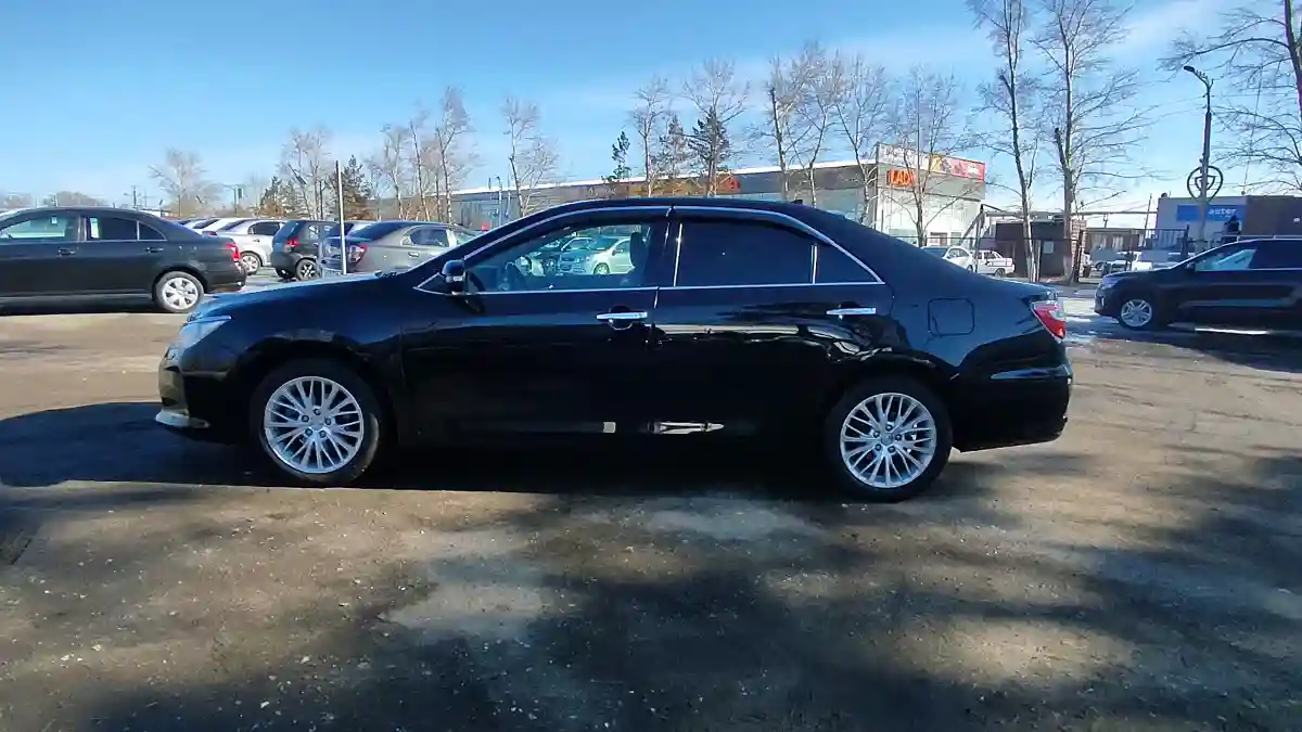Toyota Camry 2015 года за 8 990 000 тг. в Павлодар