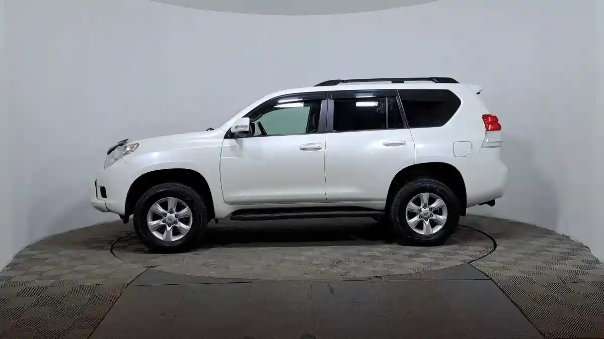 Toyota Land Cruiser Prado 2010 года за 13 500 000 тг. в Астана