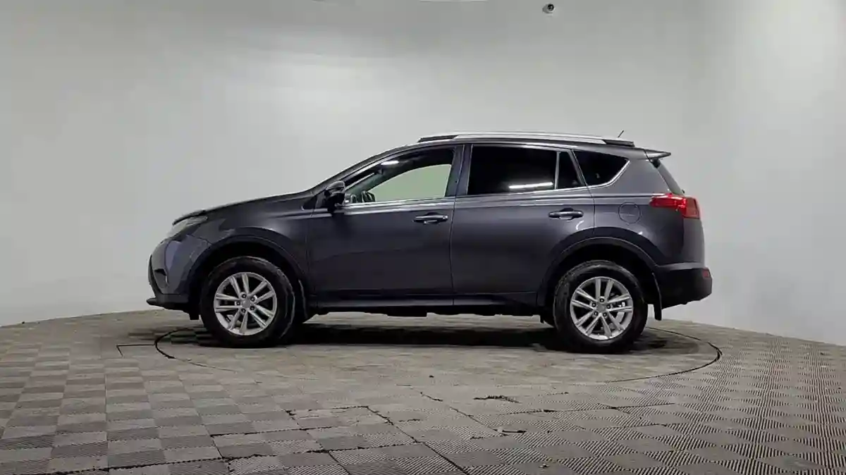 Toyota RAV4 2014 года за 7 920 000 тг. в Алматы