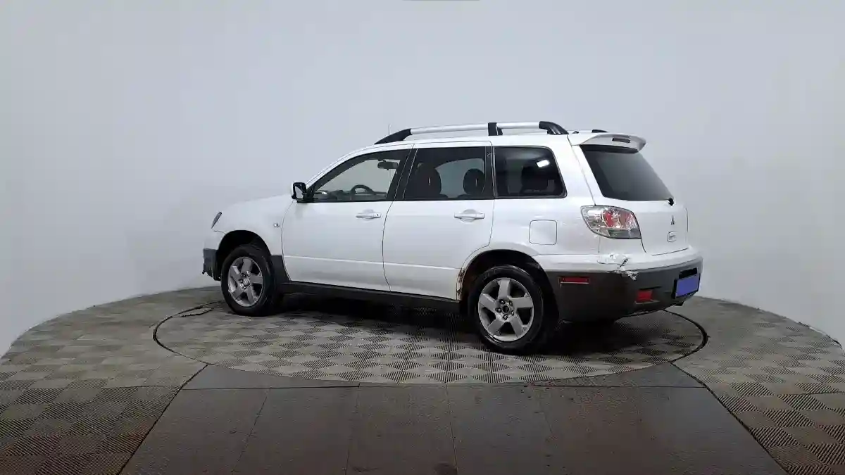 Mitsubishi Outlander 2003 года за 1 800 000 тг. в Астана