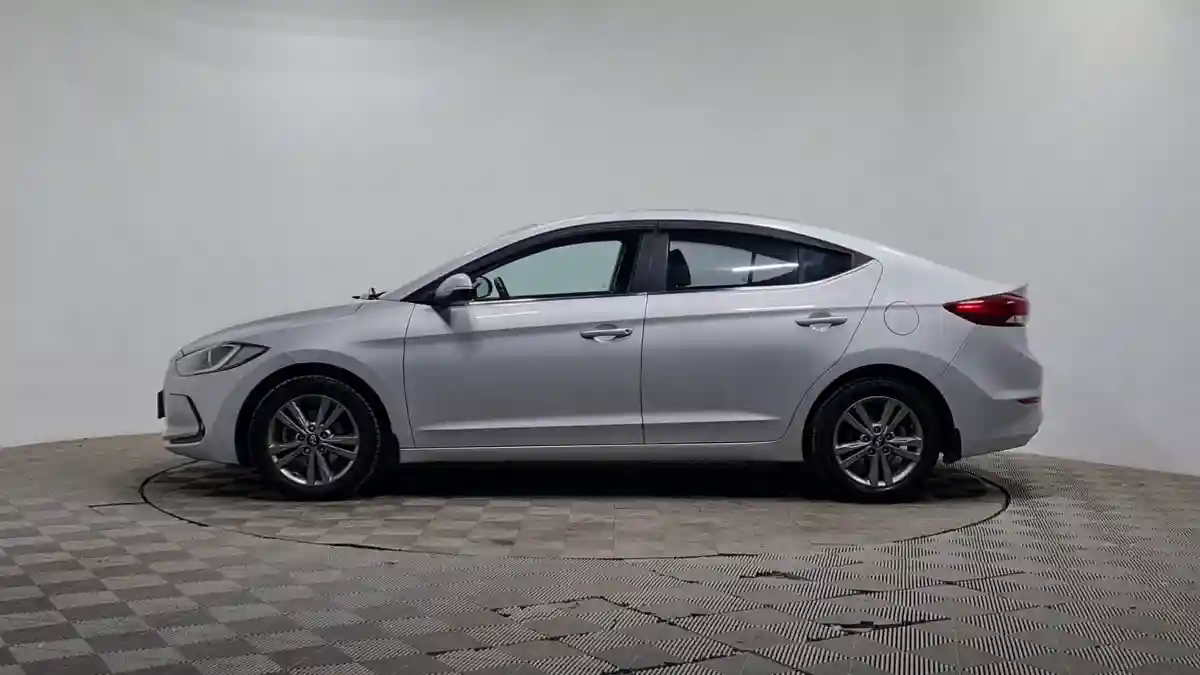 Hyundai Elantra 2018 года за 6 550 000 тг. в Алматы