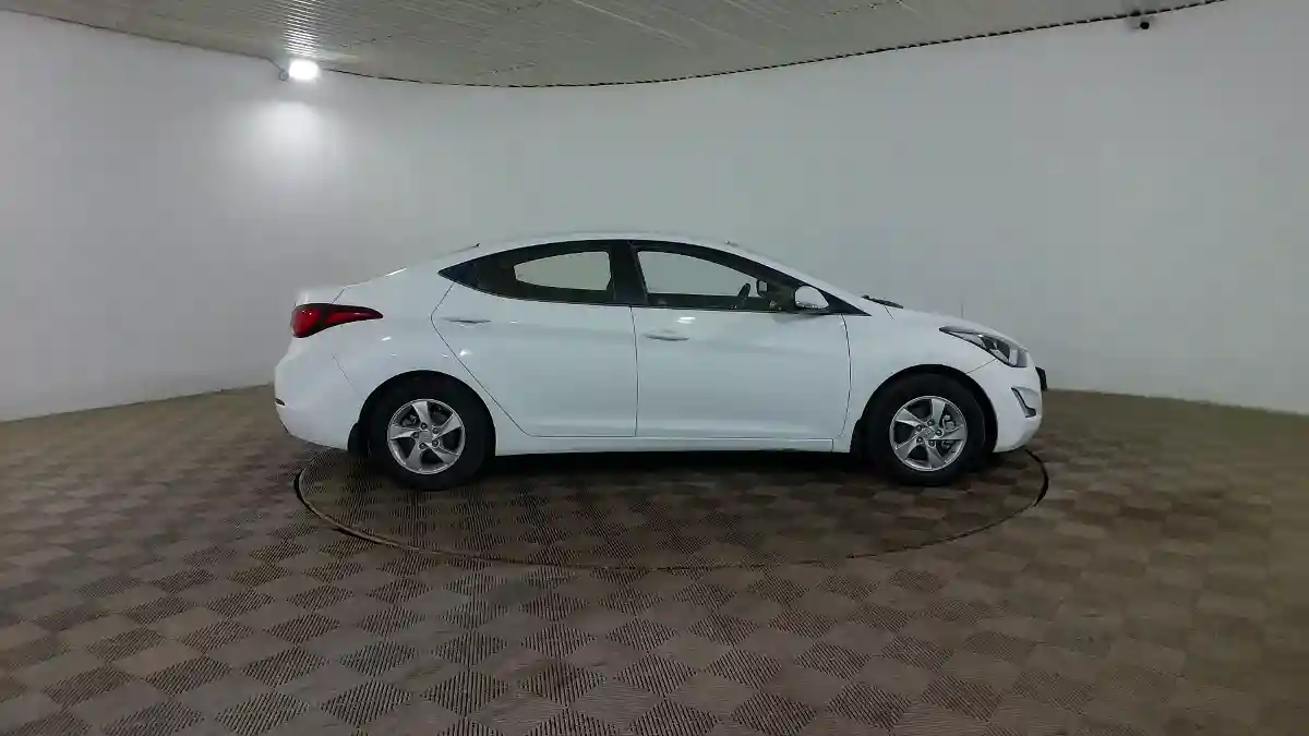 Hyundai Elantra 2015 года за 6 390 000 тг. в Шымкент