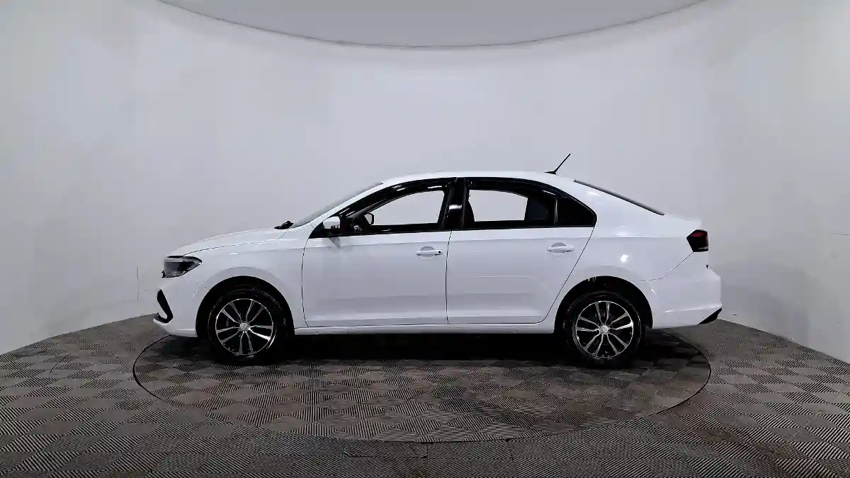 Volkswagen Polo 2021 года за 4 890 000 тг. в Астана