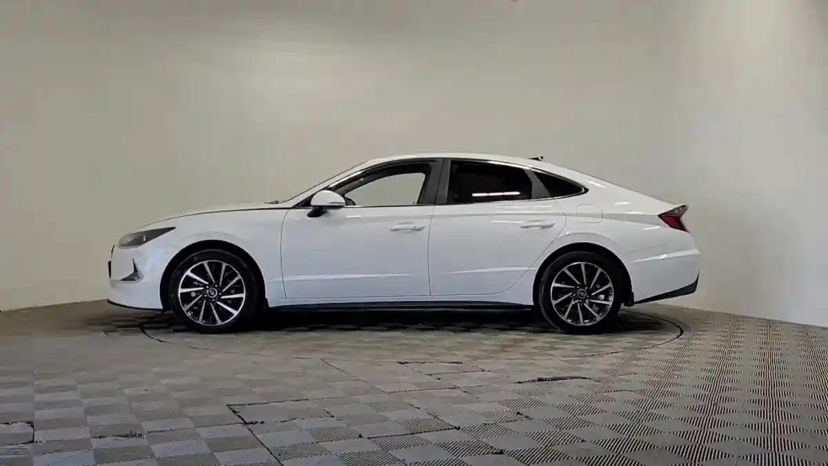 Hyundai Sonata 2023 года за 9 990 000 тг. в Алматы
