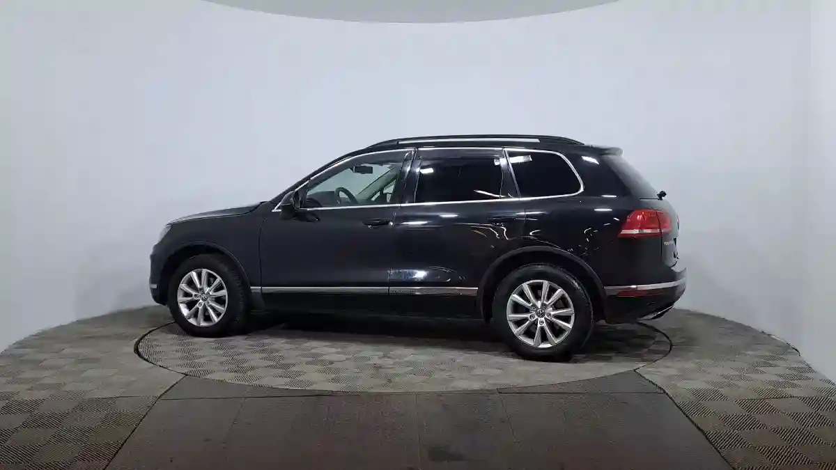 Volkswagen Touareg 2014 года за 9 490 000 тг. в Астана