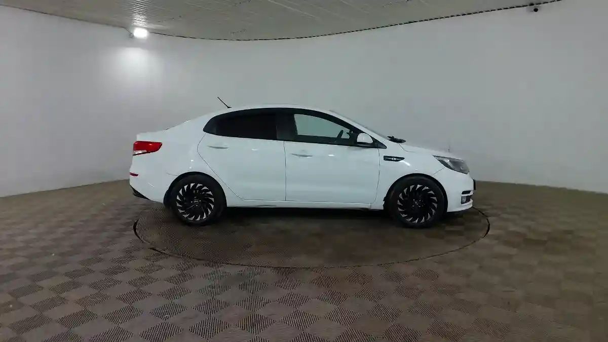 Kia Rio 2015 года за 5 490 000 тг. в Шымкент