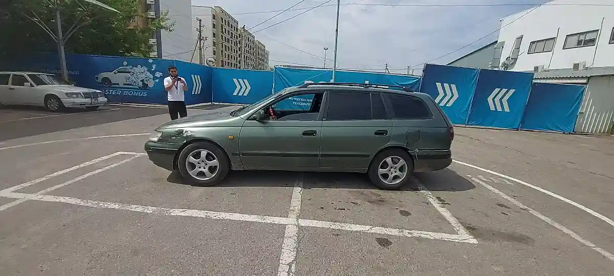 Toyota Carina E 1995 года за 990 000 тг. в Алматы
