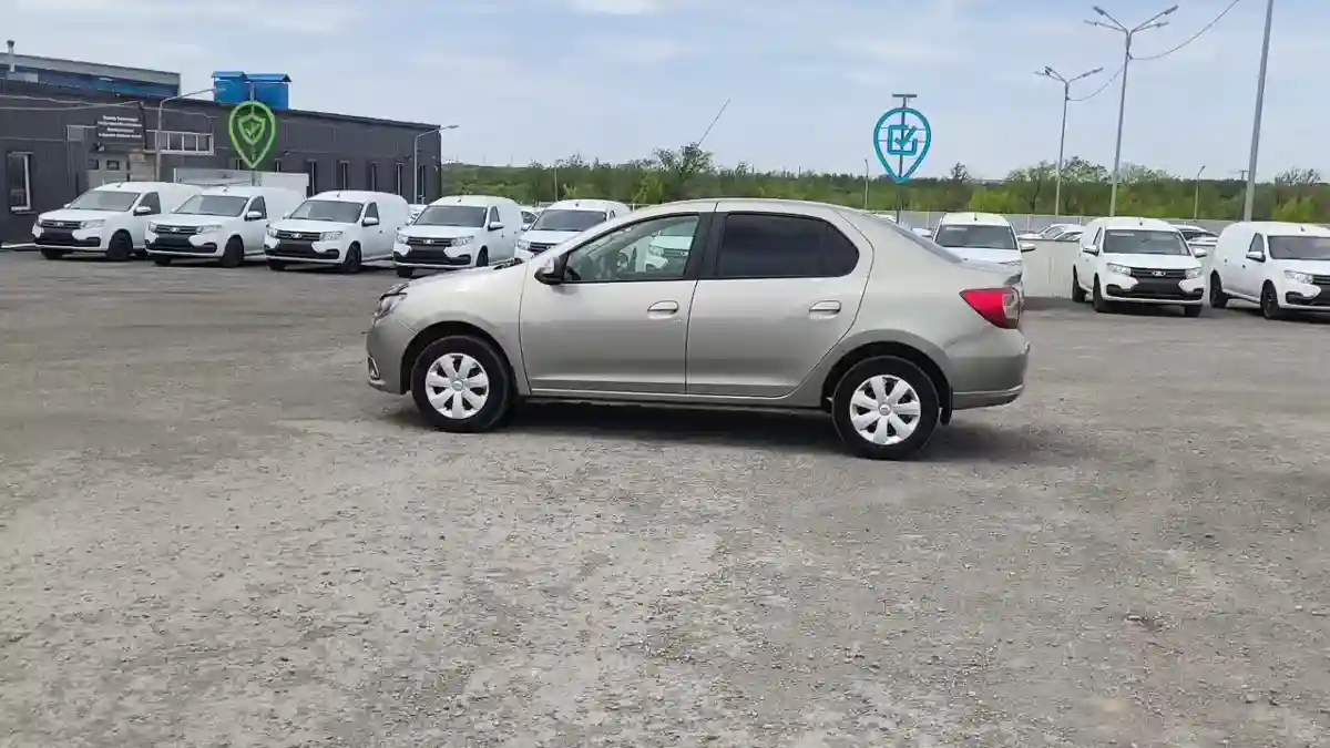 Renault Logan 2017 года за 3 390 000 тг. в Караганда