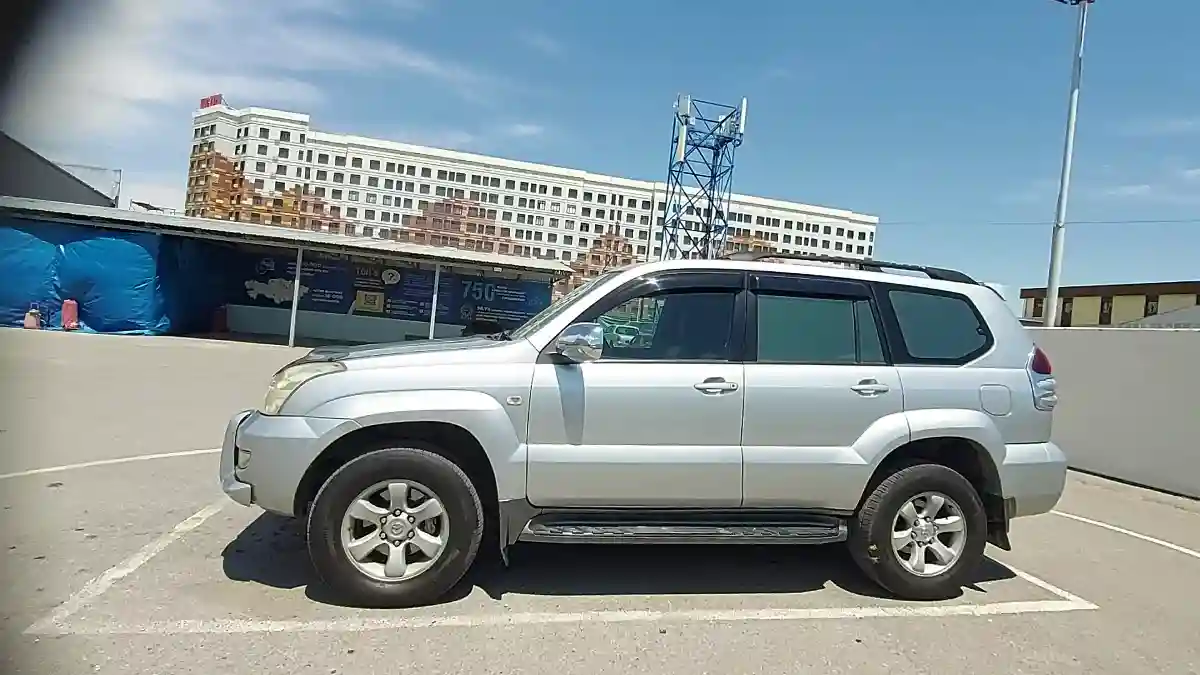 Toyota Land Cruiser Prado 2006 года за 9 290 000 тг. в Шымкент