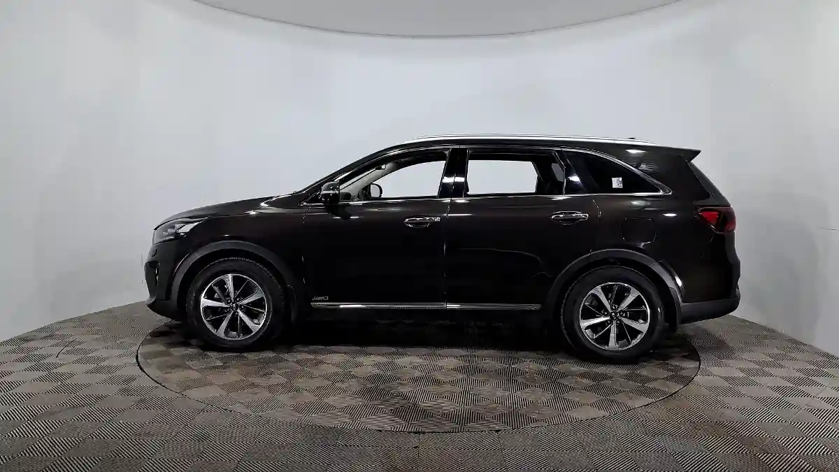 Kia Sorento 2018 года за 9 990 000 тг. в Астана