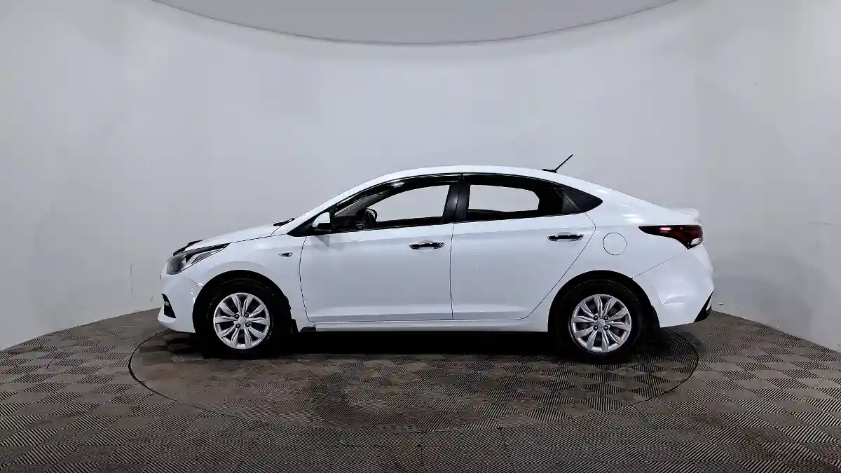 Hyundai Solaris 2017 года за 4 990 000 тг. в Астана