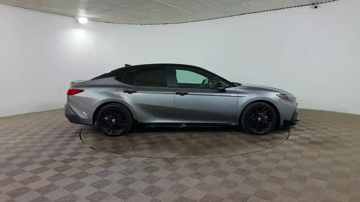Toyota Camry 2024 года за 20 490 000 тг. в Шымкент