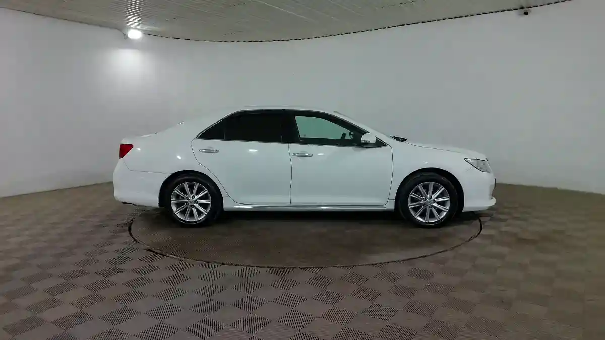 Toyota Camry 2014 года за 8 690 000 тг. в Шымкент