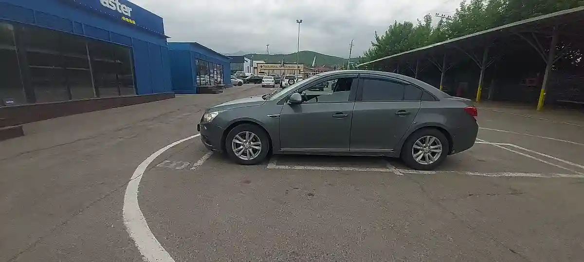 Chevrolet Cruze 2011 года за 2 090 000 тг. в Алматы