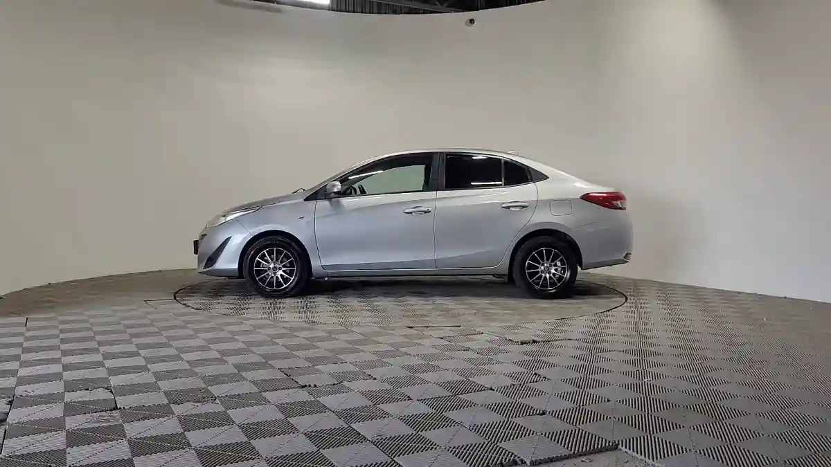 Toyota Yaris 2019 года за 6 550 000 тг. в Алматы