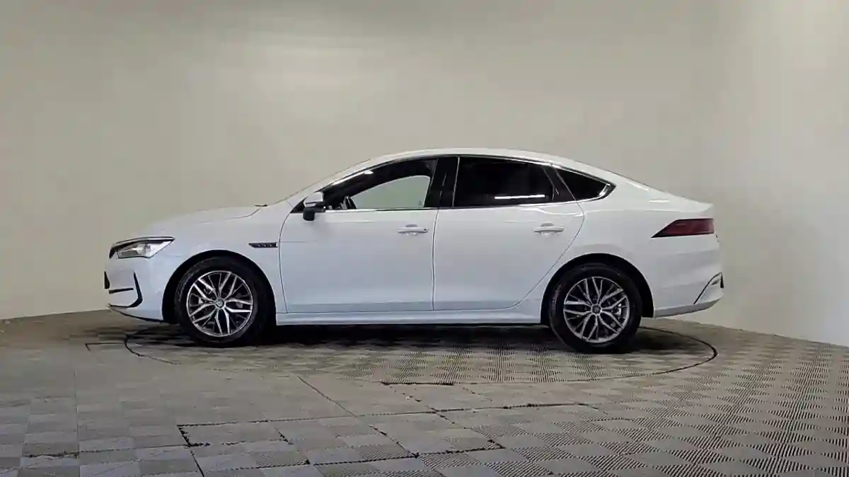 BYD Qin 2024 года за 5 890 000 тг. в Алматы