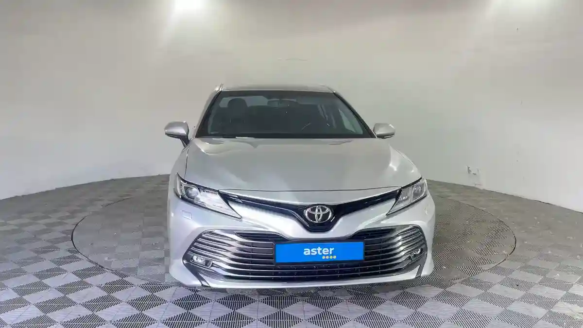 Toyota Camry 2018 года за 11 290 000 тг. в Павлодар