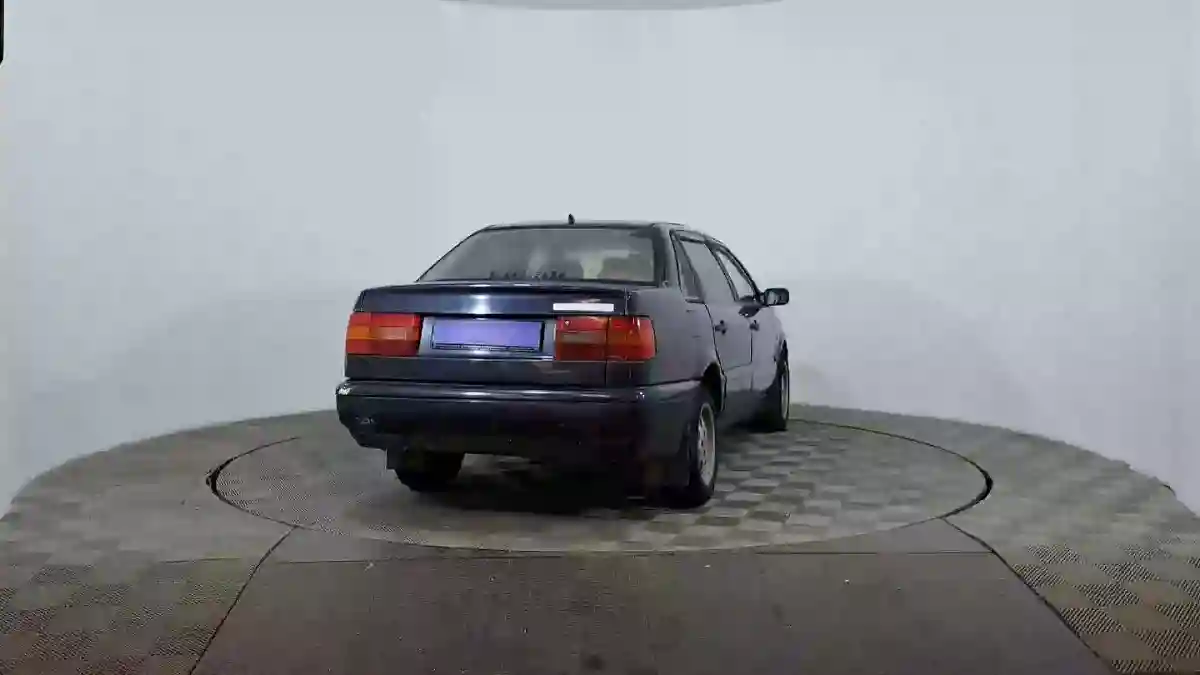 Volkswagen Passat 1994 года за 690 000 тг. в Астана
