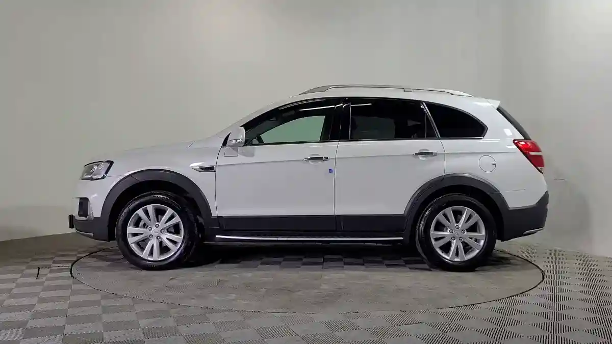 Chevrolet Captiva 2018 года за 7 900 000 тг. в Астана