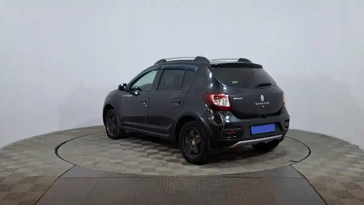Renault Sandero 2015 года за 2 490 000 тг. в Астана