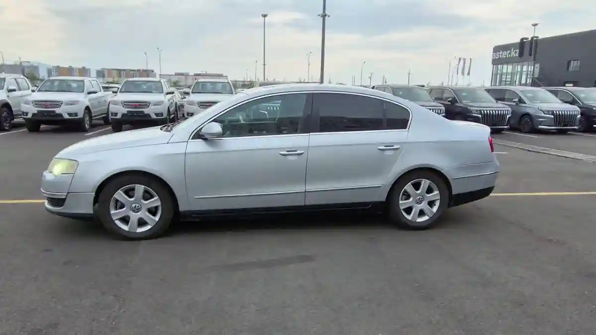 Volkswagen Passat 2005 года за 1 990 000 тг. в Алматы